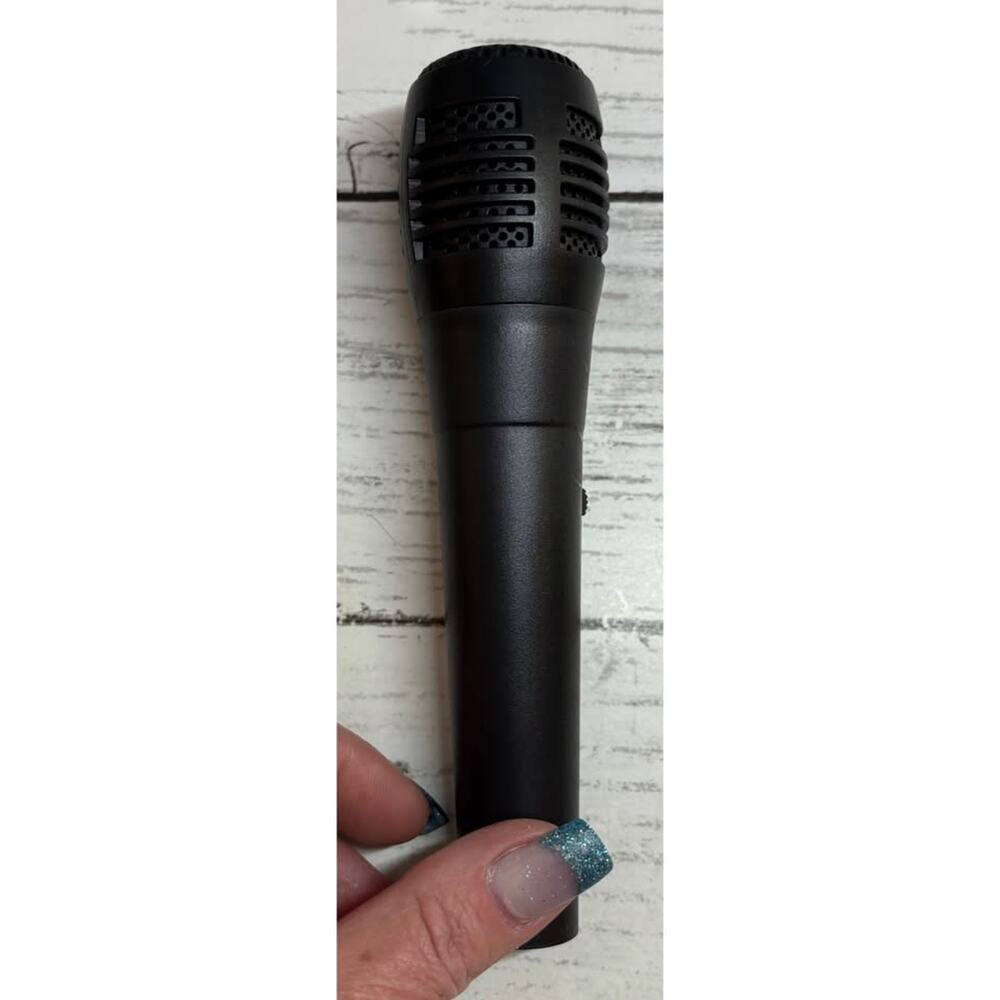 Handheld Wired Dynamic Microphone - Picture 3 of 7